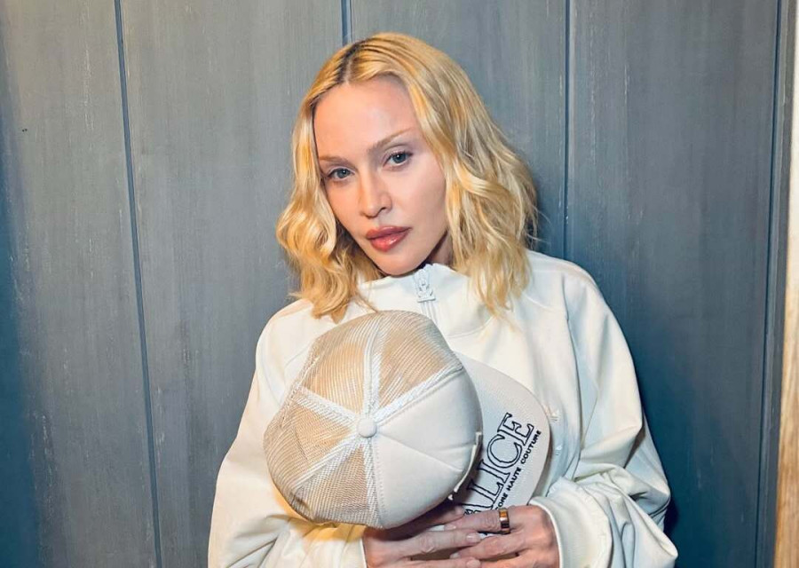 Madonna: Το όνειρο ζωής που έγινε πραγματικότητα στα 67α γενέθλιά της και μια τούρτα (οριακά) ίσα με το μπόι της