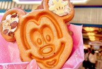 Πώς να φτιάξεις Mickey Waffles στο σπίτι (όπως τα κάνει η Disney)