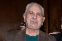 Κώστας Καζάκας: Πάντρεψε την κόρη του - Ο τρελός χορός τους σε ένα ρομαντικό, ελληνοπορτογαλικό γλέντι στην Καλαμάτα