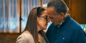 Γιατί ρε πατέρα; Χρυσώ και Ορέστης έρχονται επιτέλους κοντά...