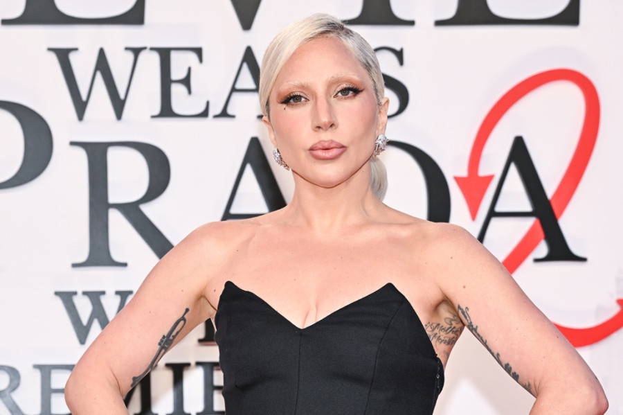 Η Lady Gaga είναι το The Devil Wears Prada 2 με μια εντυπωσιακή fashion εμφάνιση στη Νέα Υόρκη