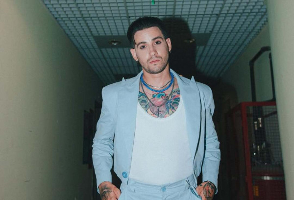 Αναστάσιος Ράμμος: Τα τρυφερά στιγμιότυπα πηγαίνοντας σπίτι με τη νεογέννητη κόρη του