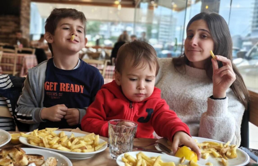 Φωτεινή Αθερίδου: Ο μικρός της γιος έγινε 2 και φυσικά έκαναν πάρτι! Τι τούρτα διάλεξαν;