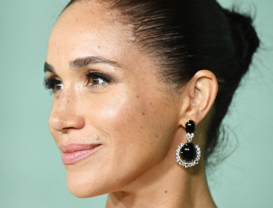 Μεγκάν Μαρκλ: Ο τέλειος κότσος της έγινε η τάση της στιγμής