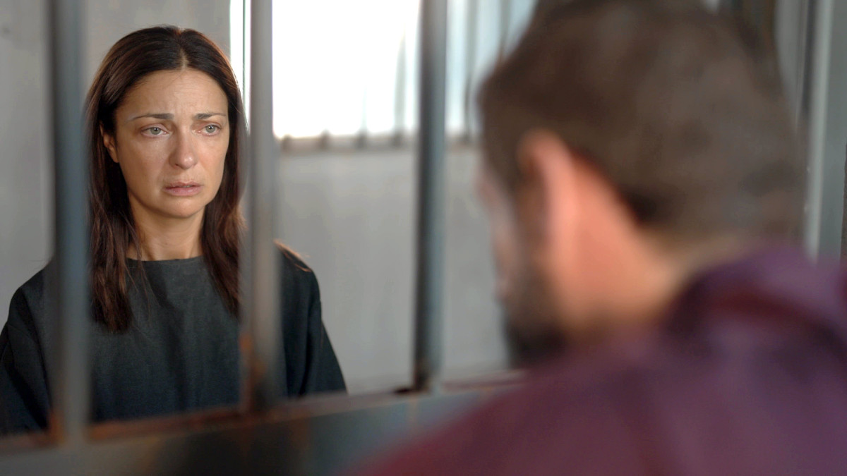 Η Ηλέκτρα στη φυλακή ενώ ο Παύλος ζητά δεύτερη ευκαιρία από τη Νεφέλη