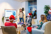 Τα επαγγελματικά όρια που αξίζει να θέσεις τη γιορτινή περίοδο