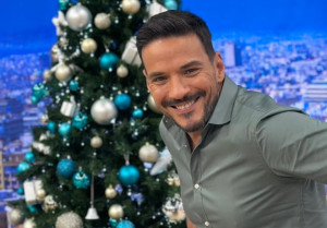 Κώστας Τσουρός: Η &quot;My sister is better than yours&quot; φωτογραφία με την αδελφή του