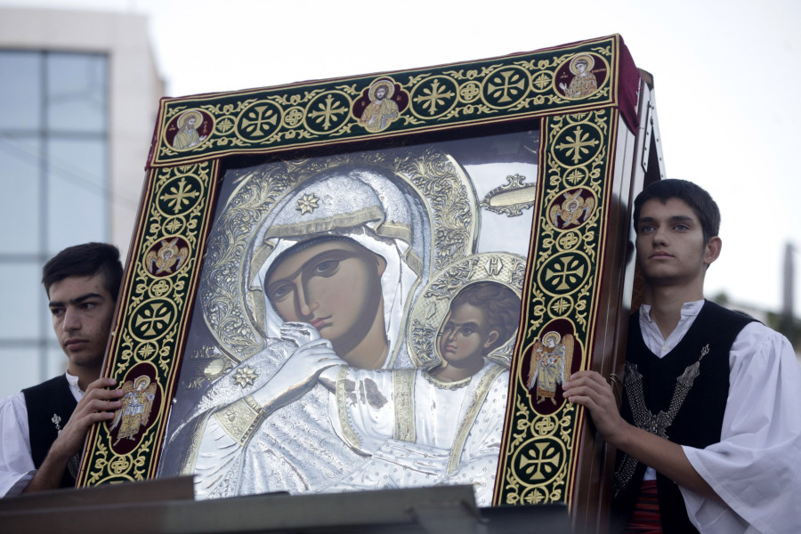 Η Παναγία έχει πολλά διαφορετικά προσωνύμια στην Ελλάδα. Ξέρεις πόσα;