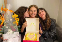 Μπέσσυ Μάλφα: «Groupies» με τον Γεράσιμο για τις «Σκιαδαρέσες» και παρολίγον δάκρυα με την Καραβάτου
