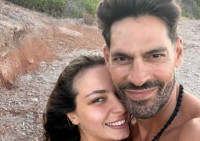 Γιάννης Σπαλιάρας: Δηλώνει "obsessed" με τη νέα του σύντροφο (παρότι σχέση από απόσταση) - Τα καυτά φιλιά τους στο Instagram