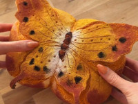 Katrina Niesen: Η γυναίκα που μετατρέπει το ψωμί σε τέχνη και που θα κάνει την Υβόννη Μπόσνιακ να μπει κουζίνα τρέχοντας