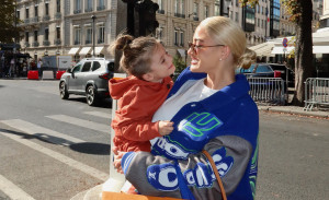 Τούνη: Ο Πάρης ετοιμάζεται για μια παραμυθένια εμπειρία στο Παρίσι και εκείνη έχει μπλέξει με... βουνά από ρούχα!
