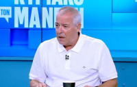 Νίκος Μάνεσης: Ο λόγος που δεν δίνει συνεντεύξεις και τα...σούργελα της τηλεόρασης