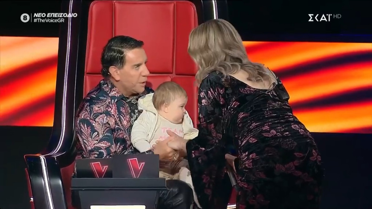 The Voice: Τι κι αν δεν την πέρασε στα lives ο Μαζωνάκης; Θα... συγγενέψουν με κουμπαριά σε μία απροσδόκητη πρόταση του τραγουδιστή