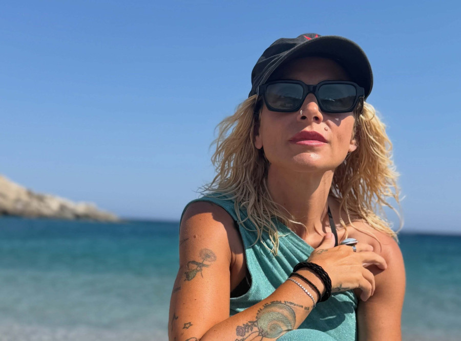 Ελεωνόρα Ζουγανέλη: Από τις θάλασσες και τις συναυλίες στην αγκαλιά του Νίκου Συρίγου - Το καλοκαίρι της σε 20 κλικ