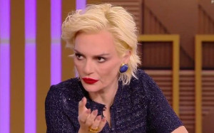 Ξεσπάθωσε και η Χριστοπούλου κατά Τούνη: «Αυτό είναι truman show»