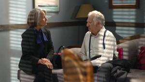 Ηλέκτρα: Η Τιτίκα σκίζει το χαρτί με τους όρους του διαζυγίου με τον Βρεττό