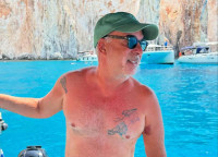 Σεργουλόπουλος: Ο «καπετάν Φώτης» ρίχνει άγκυρα στην Πολύαιγο με καλή παρέα