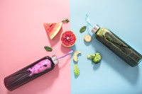 Από τη Dua Lipa μέχρι την Kendall Jenner: Γιατί όλοι έχουν πάθος με τα υγρά συμπληρώματα διατροφής;