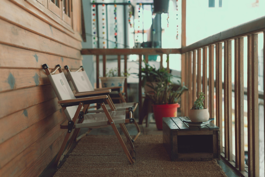 DIY makeover: Πώς να μεταμορφώσεις το μπαλκόνι σου σε ένα ονειρεμένο patio;