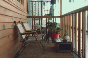 DIY makeover: Πώς να μεταμορφώσεις το μπαλκόνι σου σε ένα ονειρεμένο patio;