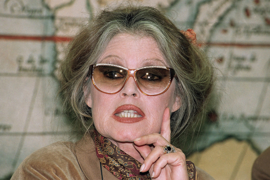 Brigitte Bardot: Οι δύο λέξεις που ψιθύρισε πριν πεθάνει και το τελευταίο αντίο στο Σεν Τροπέ