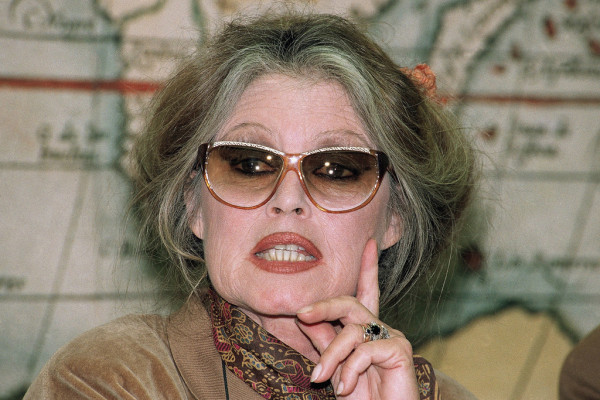 Brigitte Bardot: Οι δύο λέξεις που ψιθύρισε πριν πεθάνει και το τελευταίο αντίο στο Σεν Τροπέ