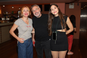 Φωτεινή Αθερίδου: Ο τρόπος που αντέδρασε όταν τη ρώτησαν για τον χωρισμό του πατέρα της και της Σμαράγδας Καρύδη