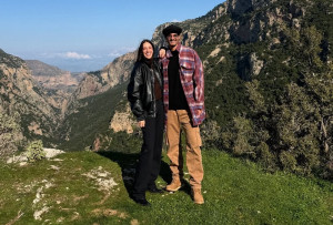 Γιώργος Καράβας - Ραφαέλα Ψαρρού: Κάνουν... reset με ονειρεμένη θέα και unboxing όπως κανένα από αυτά που φαντάζεσαι