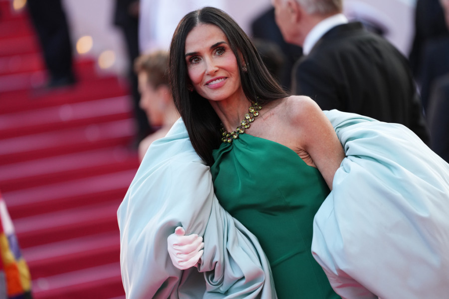 Demi Moore: Οι κόρες της Rumer Willis, Scout Willis και Tallulah Willis απολαμβάνουν μια τρυφερή στιγμή σε ένα «girls’ night in» δείπνο