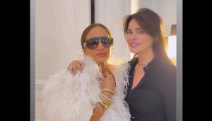 Σήλια Κριθαριώτη: Η επίσκεψη της JLo με την αδελφή της στο ατελιέ της στο Παρίσι