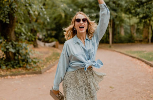 Γιατί η καλοσύνη προς τους άλλους αυξάνει το προσδόκιμο ζωής, σύμφωνα με την επιστήμη;