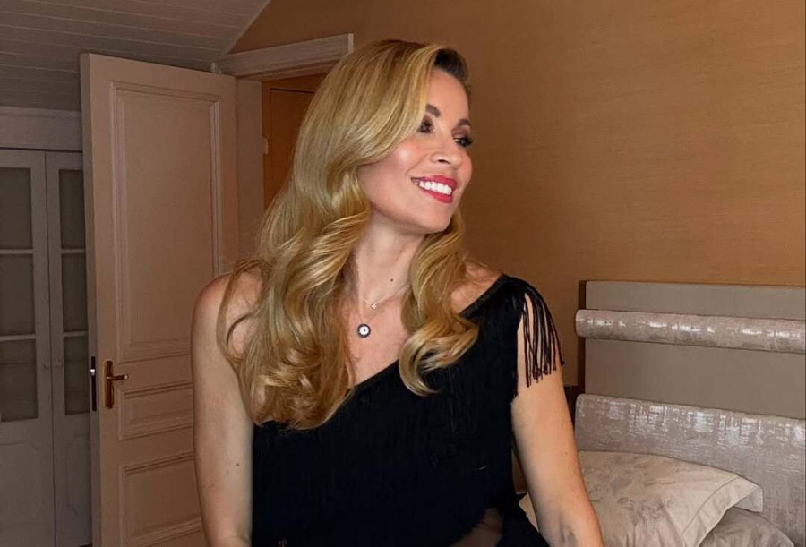 Μαριέττα Χρουσαλά: Η selfie που αποδεικνύει ότι το μέγεθος μετράει… απλώς όχι όπως φαντάζεσαι