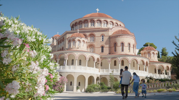 Prime Time: Το οδοιπορικό που αποκαλύπτει τη δύναμη της πίστης στην Ελλάδα