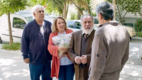 Σούπερ ήρωες: Οι υπάλληλοι φτάνουν στο μαγαζί για το γύρισμα της σειράς του Αντώνη και φυσικά όλα πηγαίνουν στραβά