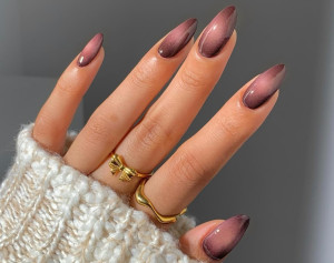 Τα “Whimsigoth” Nails είναι το μυστικιστικό nail trend που έχει κατακλύσει το TikTok