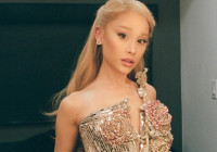Ariana Grande: Λανσάρει το άρωμα που θα «λιγώνει» τους πάντες σε κάθε σου πέρασμα