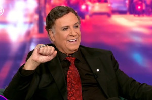 Χάρης Ρώμας: Οι... τραγουδιστάδες που του θυμίζουν τον Κατακουζηνό και οι πιτζάμες που πρέπει να σκίζονται σε μια σχέση!