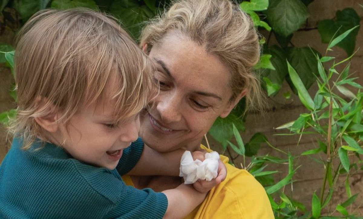 Γιούλικα Σκαφιδά: Δυο χρόνια από τη γέννηση του γιου της κάνει αναδρομή και μας δείχνει και την πρώτη τους φωτό μαζί