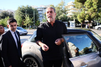 Βασίλης Μπισμπίκης: Η άβολη αντίδραση της Δανάης Παππά μετά το γλέντι και η ανησυχία της θείας του για τη Βανδή