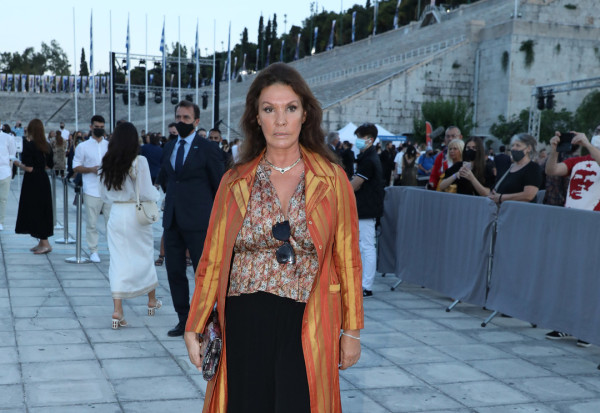 Βάνα Μπάρμπα: Ερωτεύεται την... τεχνητή νοημοσύνη αλλά της λείπει ένας πραγματικός σύντροφος