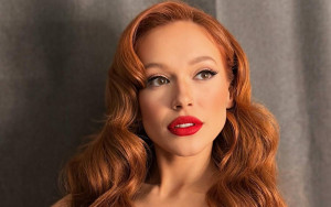 Τάνια Μπρεάζου: Έγινε η Ρομούνα από το Κωνσταντίνου και Ελένης και συνάντησε τον....Κατακουζηνό