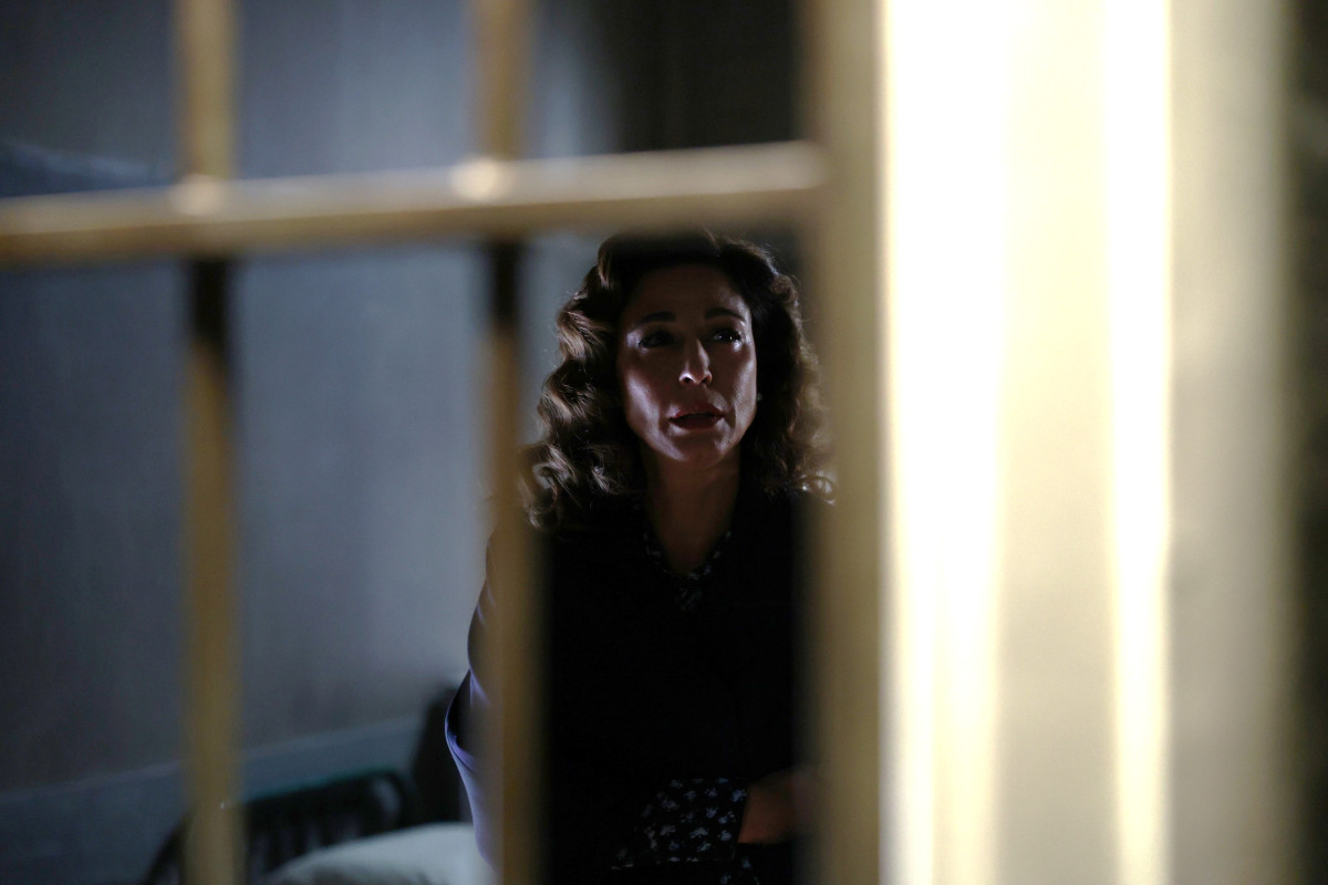 Άγιος Έρωτας: Η Δώρα στο νοσοκομείο και η Χριστίνα στη φυλακή