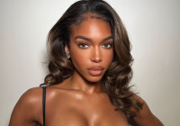 Το Honey Blonde Ombré της Lori Harvey είναι το απόλυτο καλοκαιρινό inspo