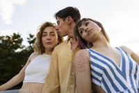 Τι διαφορά έχει η αμφιφυλοφιλία από τη «heteroflexibility»;