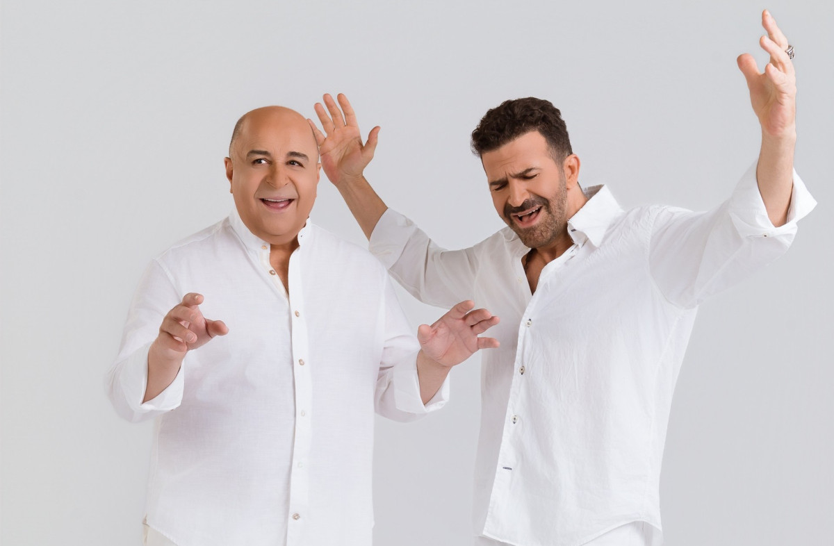 «Όλη η Ελλάδα μια αγκαλιά»: Ο Μάρκος Σεφερλής υποδέχεται τον Ηλία Παλιουδάκη στο Δελφινάριο