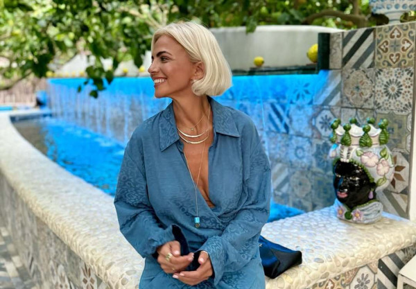 Χριστίνα Κοντοβά: Η ζωή στην Ουγκάντα, η μοναξιά και η μεγάλη απόφαση για τη μικρή Ada