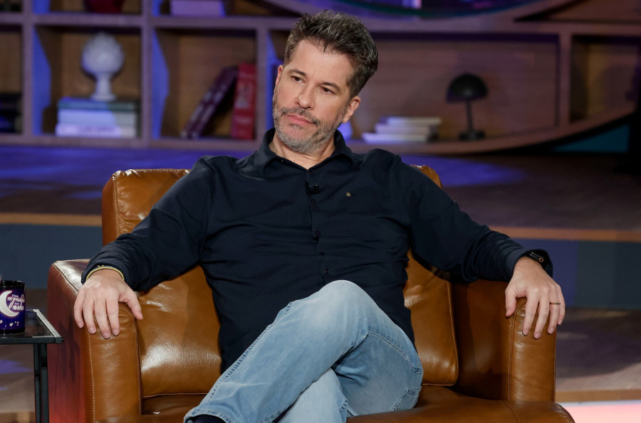 Χάρης Βαρθακούρης: Το «ωχ» όταν άκουσε τον Ακύλα και το τραγούδι που πήρε πίσω επειδή η Αντελίνα τον «απείλησε» με χωρισμό