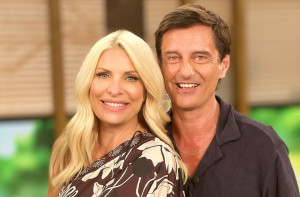 Το unfollow της Μενεγάκη στον Κουτσογιαννόπουλο που τάραξε τις εκπομπές και η πρώτη αντίδραση του τηλεκριτικού - «Την αγαπώ πάντα»