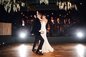 Meghan Markle-Prince Harry: Η τούρτα επετείου, τα τρυφερά video stories και το συμβολικό δώρο με τους πιγκουίνους